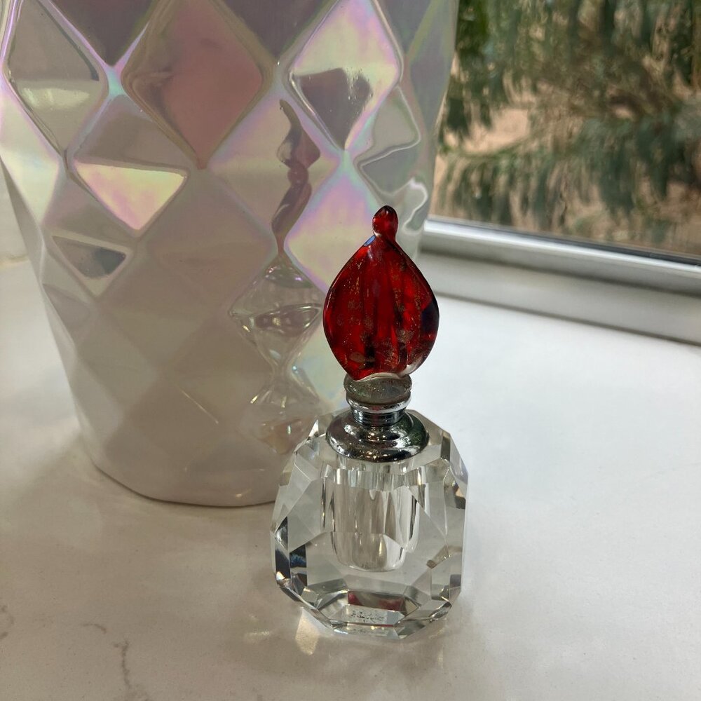 Collectible Glass Perfume Bottles - Picture 5 of 7